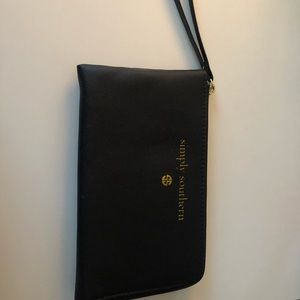 Cute Black Wristlet/wallet !✨💕